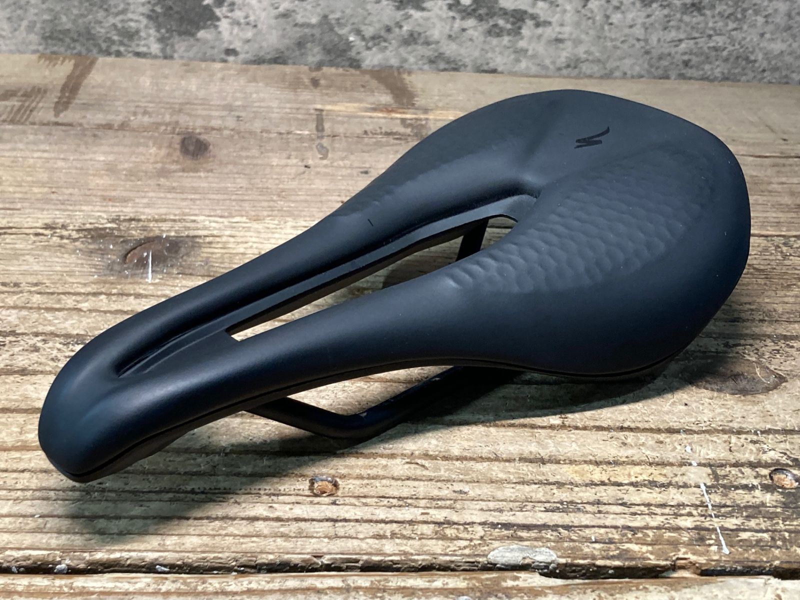 JM386 スペシャライズド SPECIALIZED POWER EXPERT MIRROR サドル 黒 130mm Hollow Ti レール