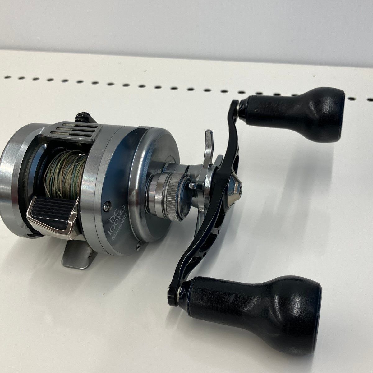 SHIMANO - 釣り用品　リール ベイトリール SHIMANO 04085 程度B 20カルカッタコンクエストDC 100HG(カスタムハンドル） 釣り用品 リール ベイトリール SHIMANO 04085 程度B 20