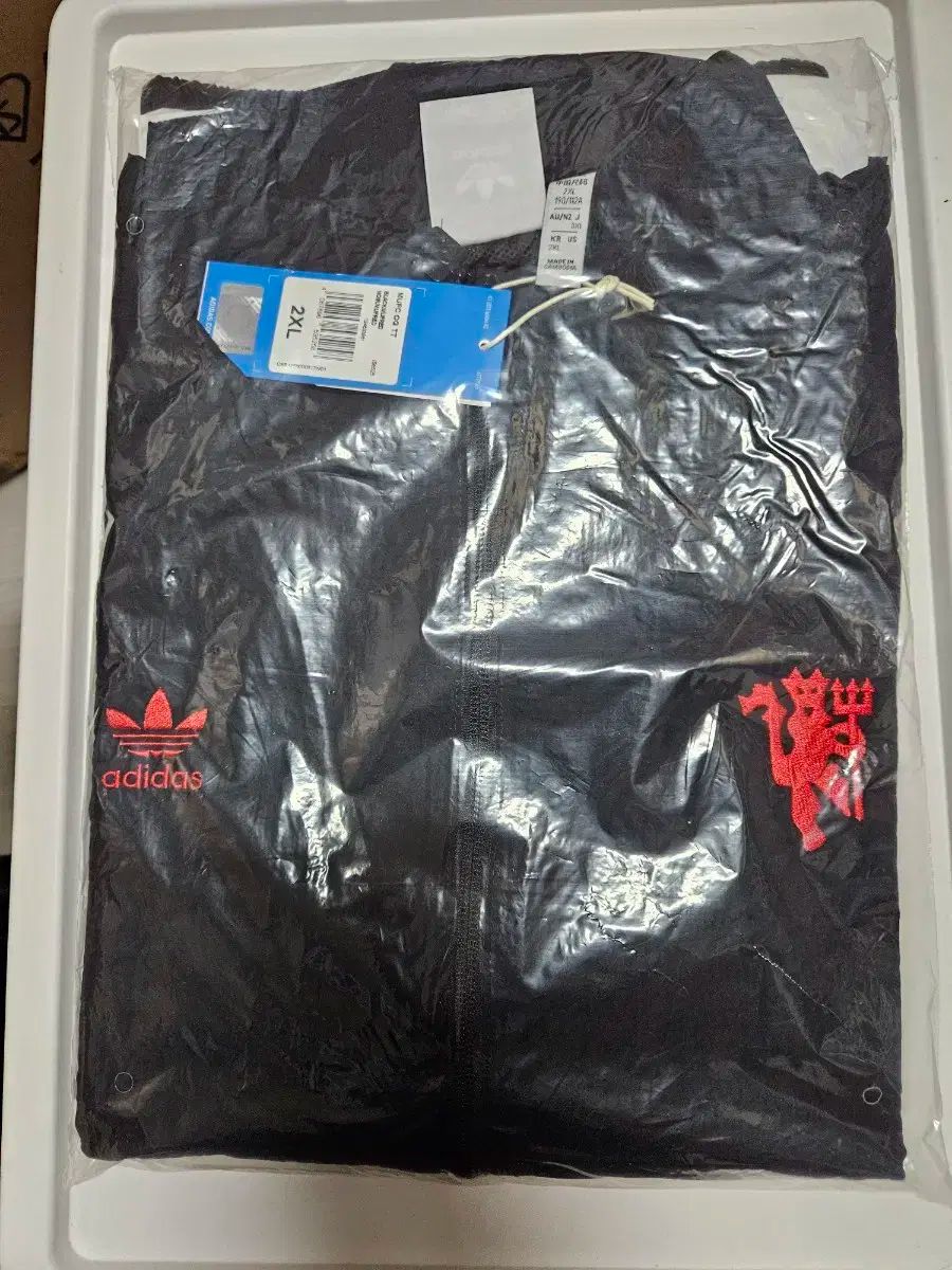 【雷市場（ポンジャン）商品韓国直送】 adidas(アディダス) マンＵ トラックジャージ 2XL