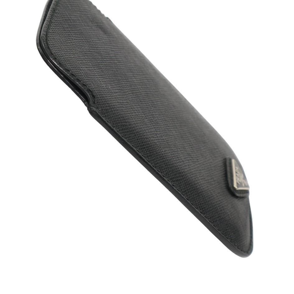 サフィアーノレザー