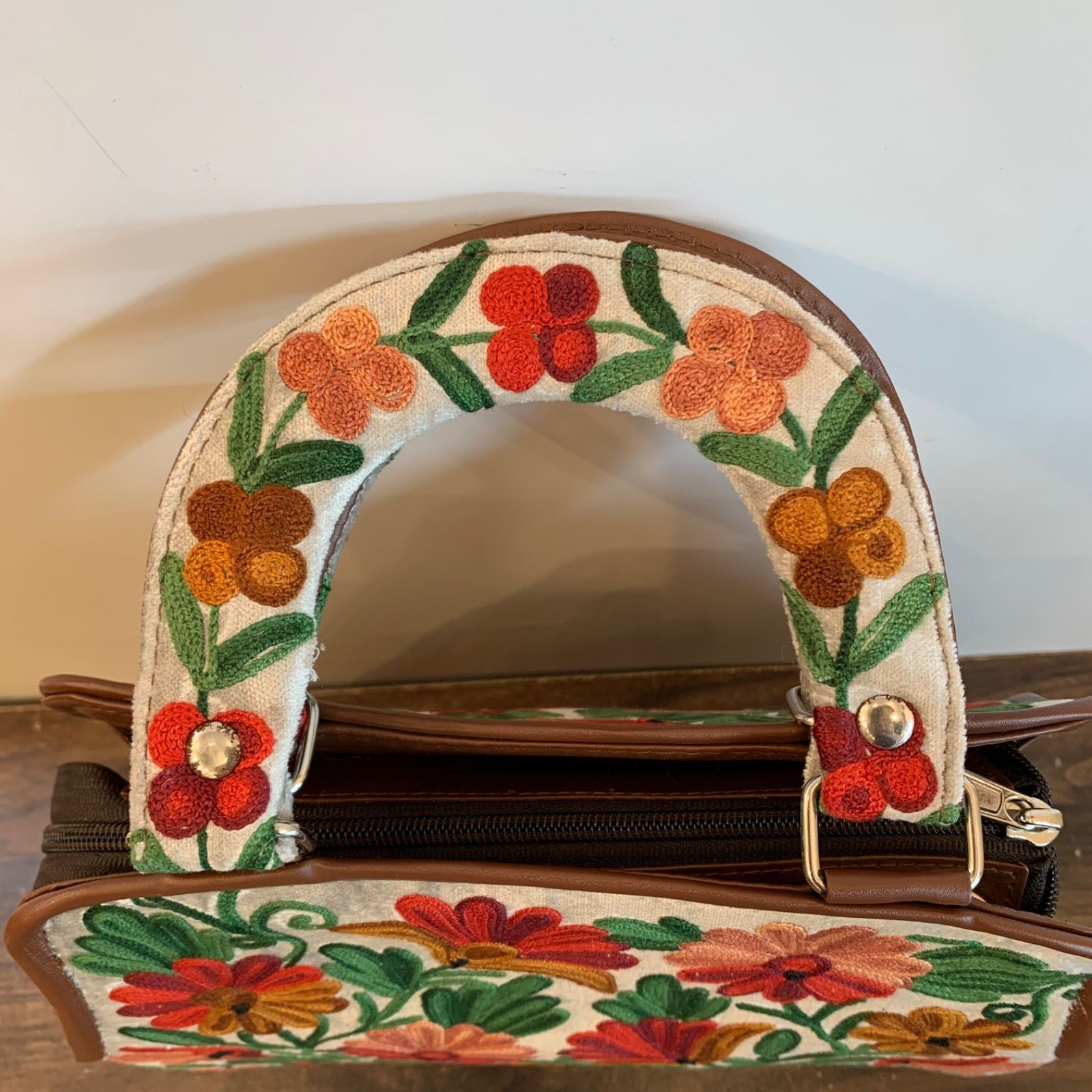 カシミールバック ハンドバッグ 鞄 手刺繍 ハンドメイド ショルダー  