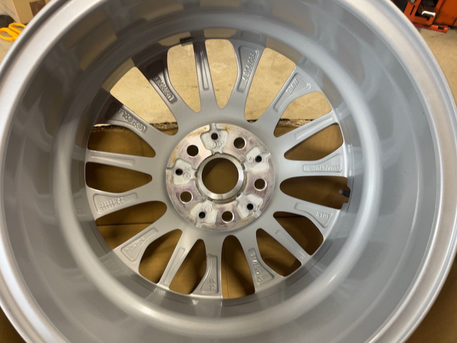 【最安値】 BMW F40 F44 1シリーズ 純正品 17インチ 4本セット 送料無料キャンペーン中！