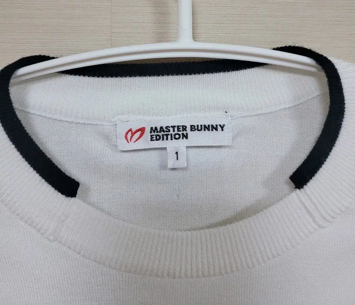 頑張る マスターバニーエディション レディース スリーブ バイ LINE ニット