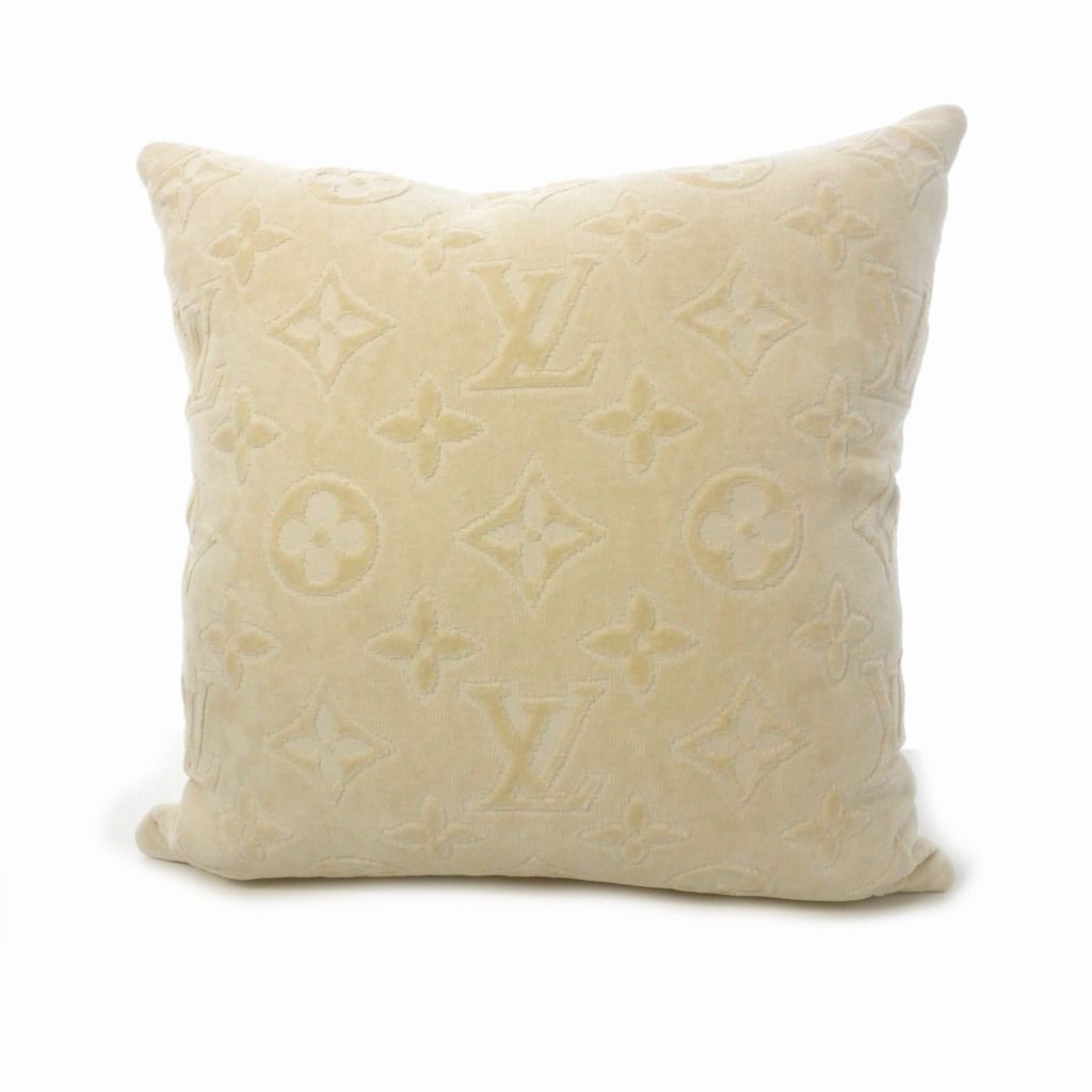 ルイヴィトン LOUIS VUITTON クッション LV バケーション