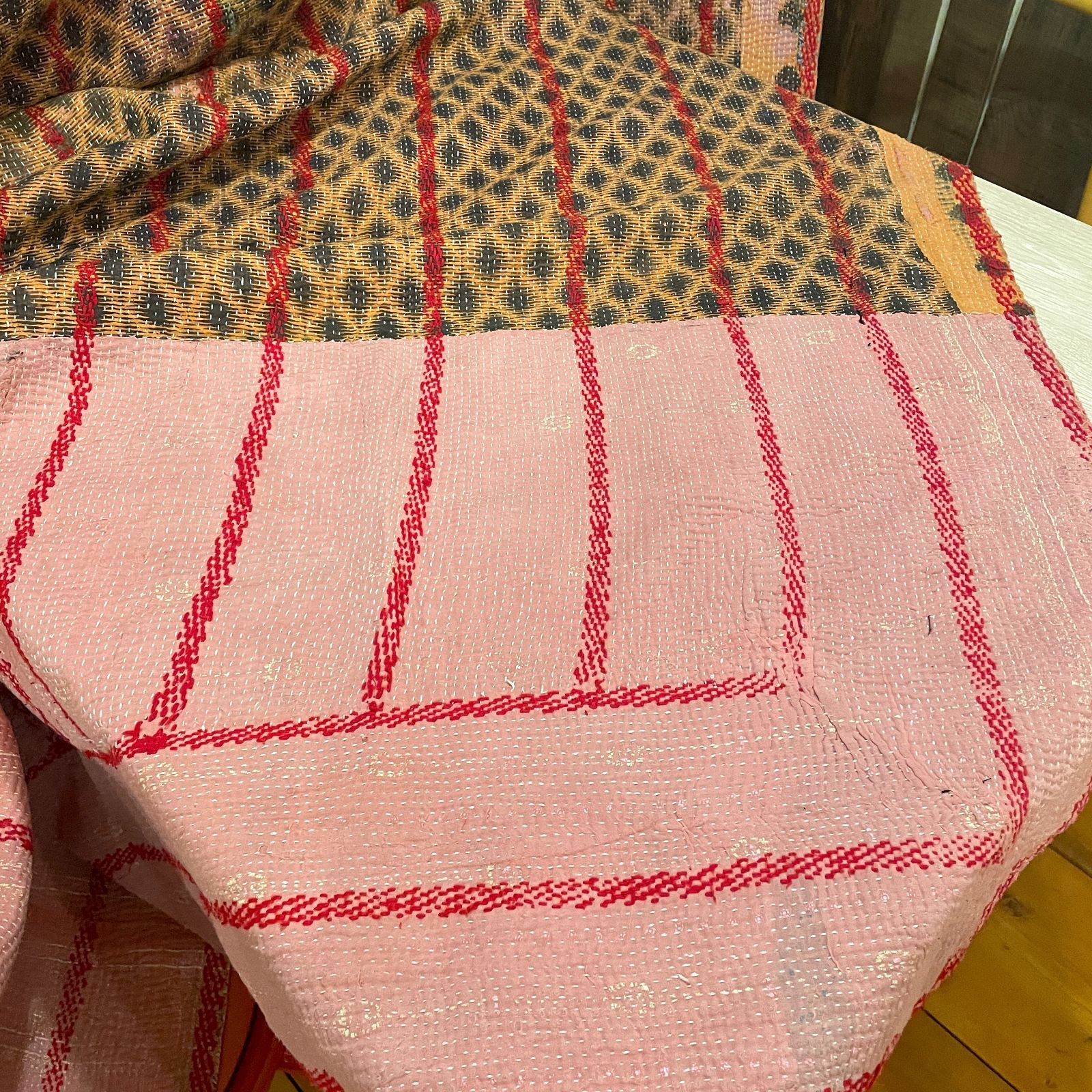 インド製ヴィンテージカンタラリーキルト パープルマルチカバーベッド