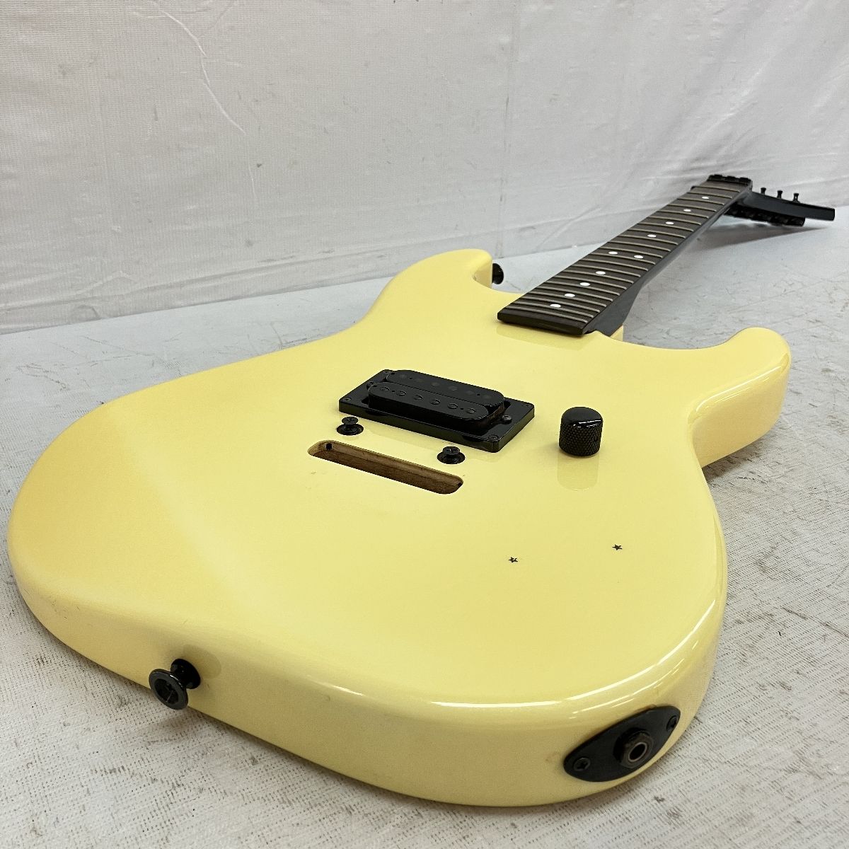 CHARVEL BY JACKSON エレキ ギターP.O.Box2344 シャーベル バイ ジャクソン ジャンク C9484520 - メルカリ