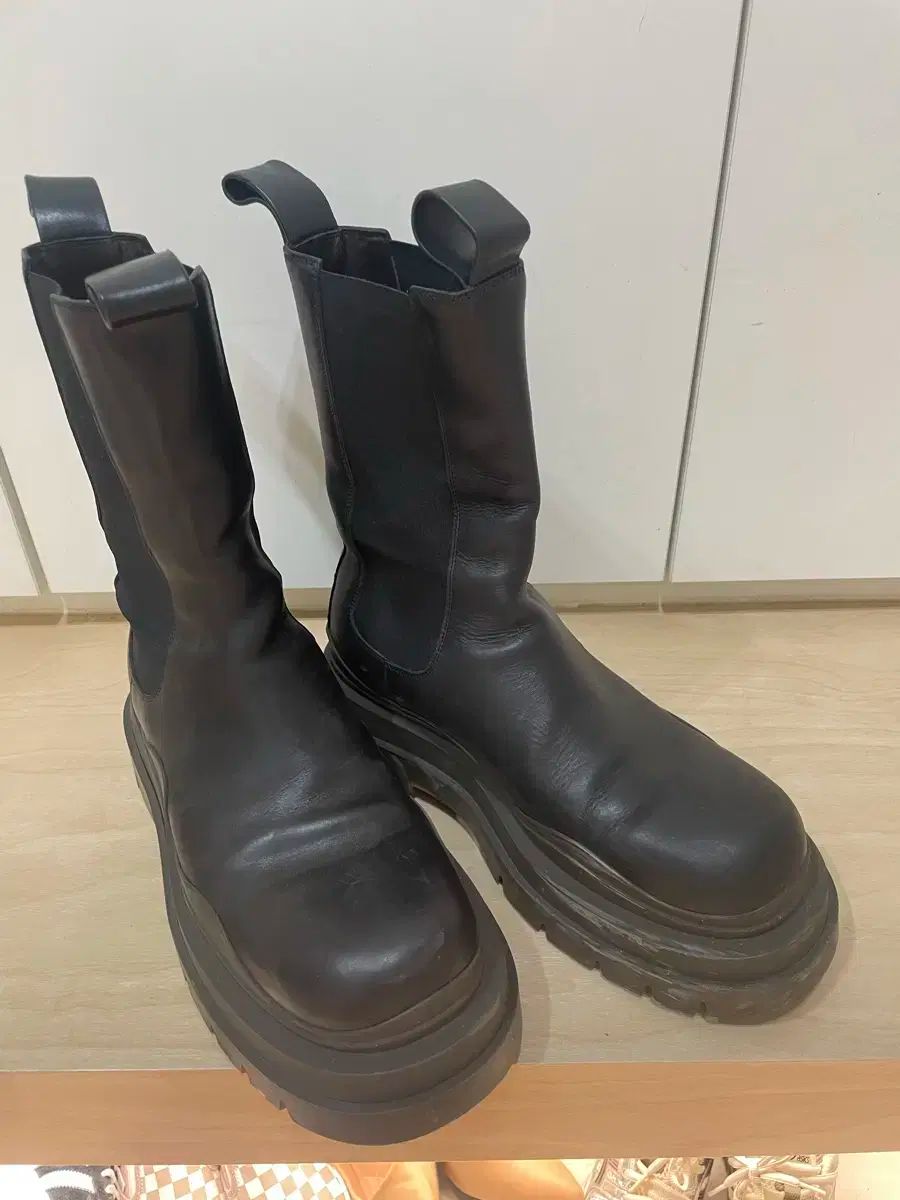 BOTTEGA VENETA ボッテガヴェネタ タイヤブーツ