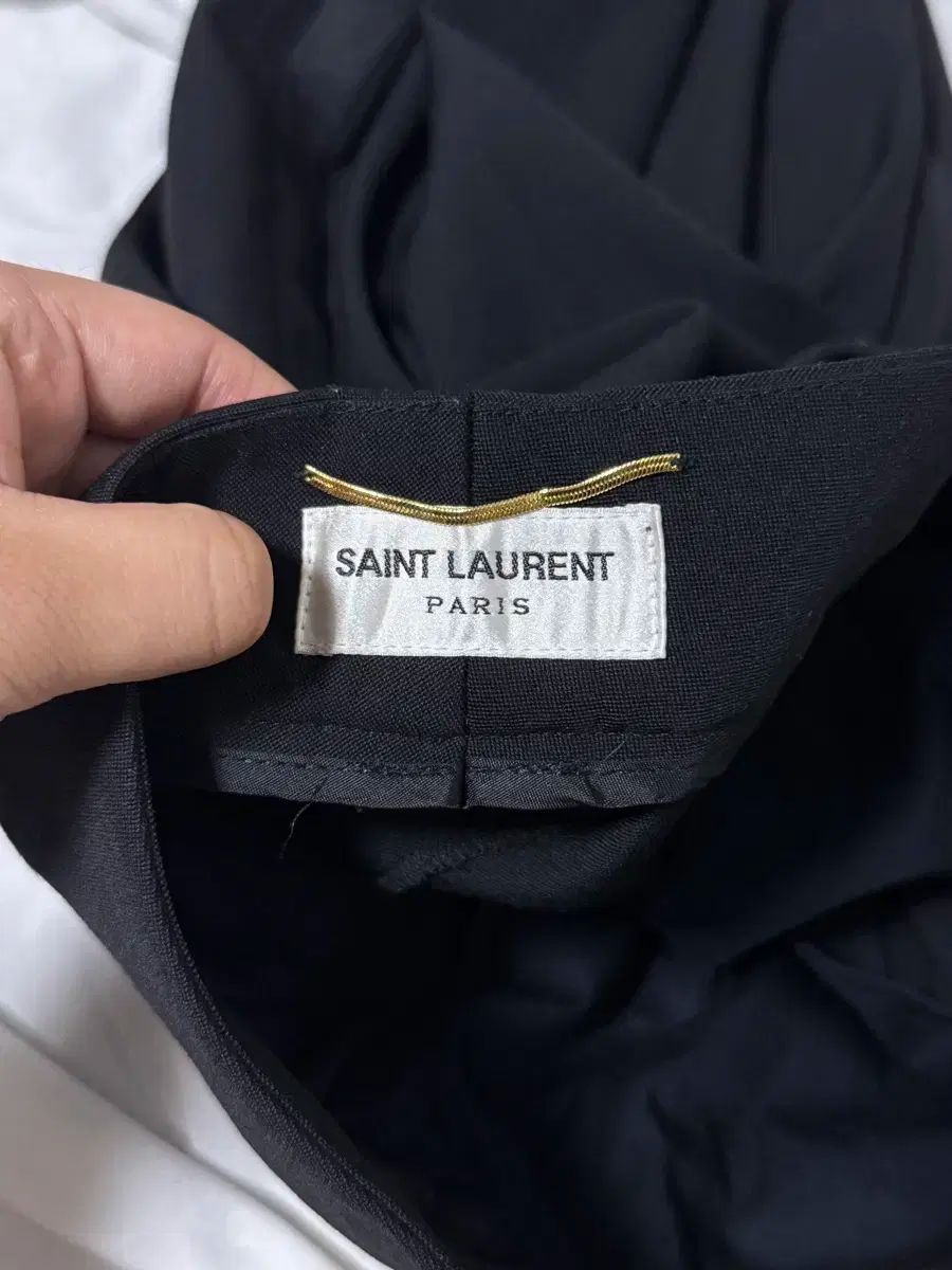 サンローラン タキシード パンツ ル シャーリング - メルカリ