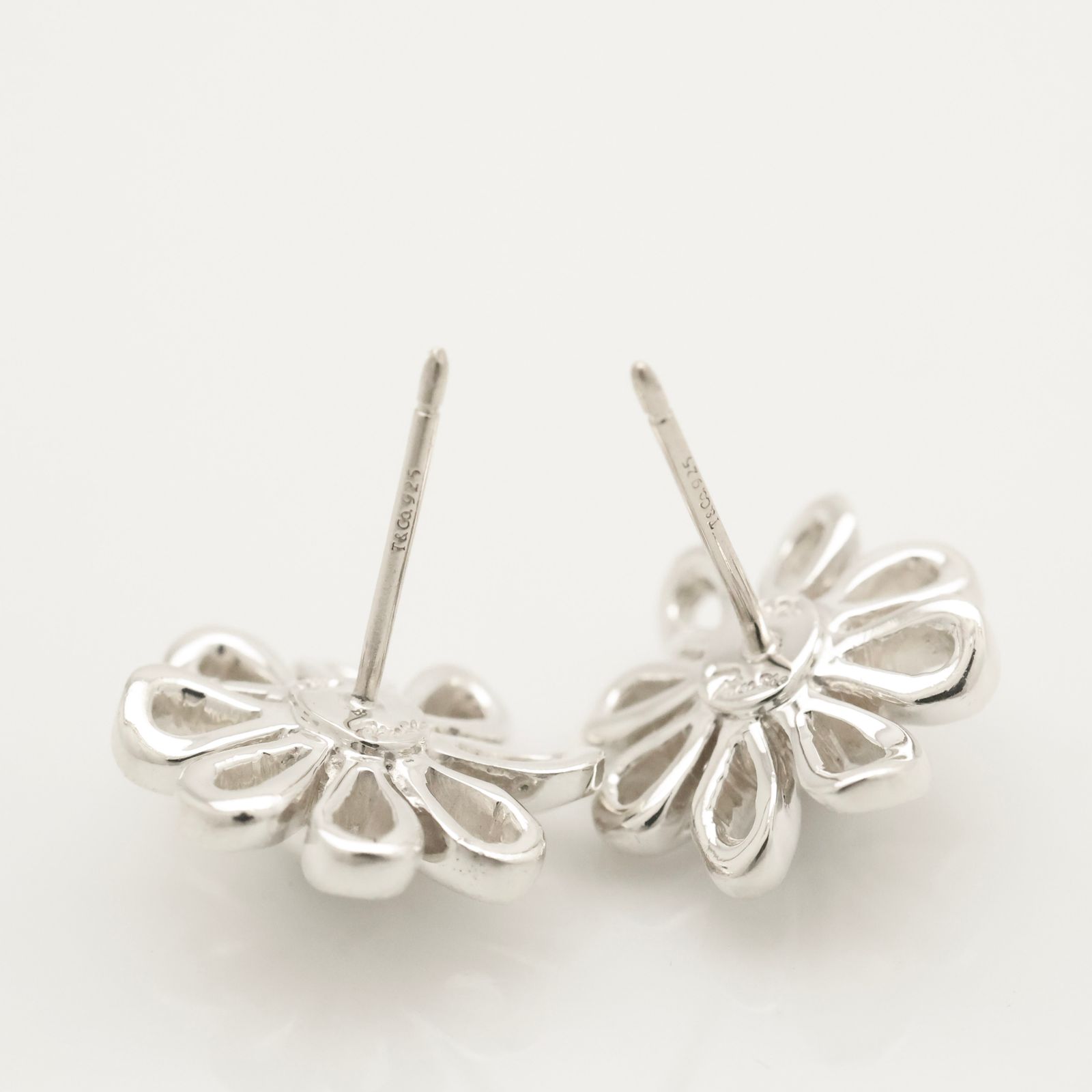 4DM10 Tiffany&Co. ティファニー ピアス パロマピカソ デイジー 4DM10 Tiffany&Co. ティファニー ピアス パロマピカソ デイジー
