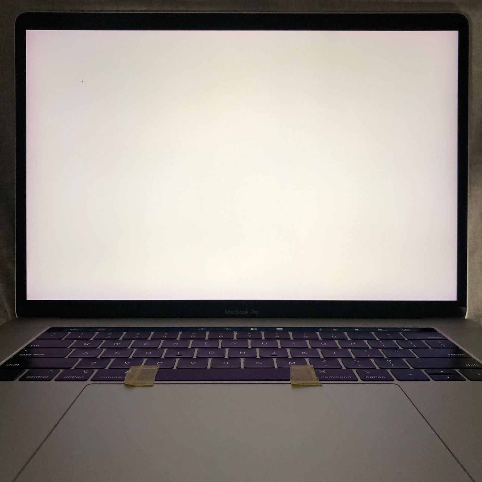 日本未入荷 macbook 2018年ジャンク品 pro MacBook本体 - www.powertee.com