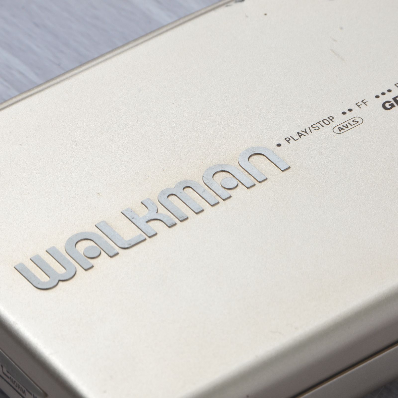 SONY WALKMAN WM-EX900 カセットウォークマン ゴールド 整備 SONY WALKMAN WM-EX900 カセットウォークマン シャンパン