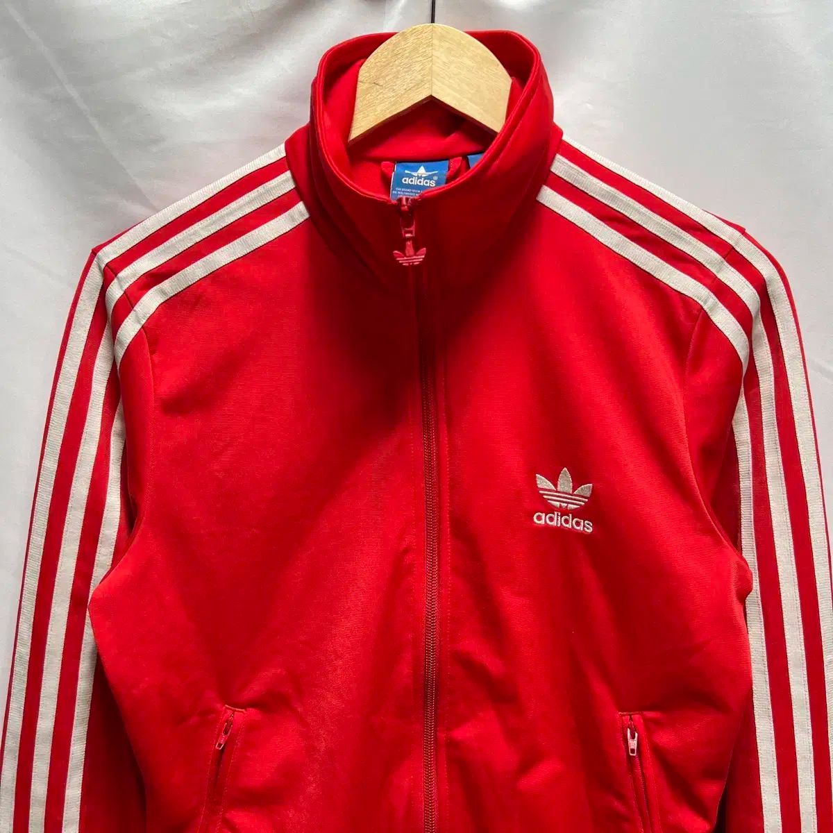 adidas アディダス
