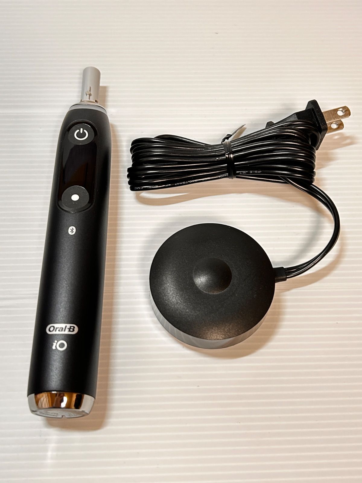 iO9