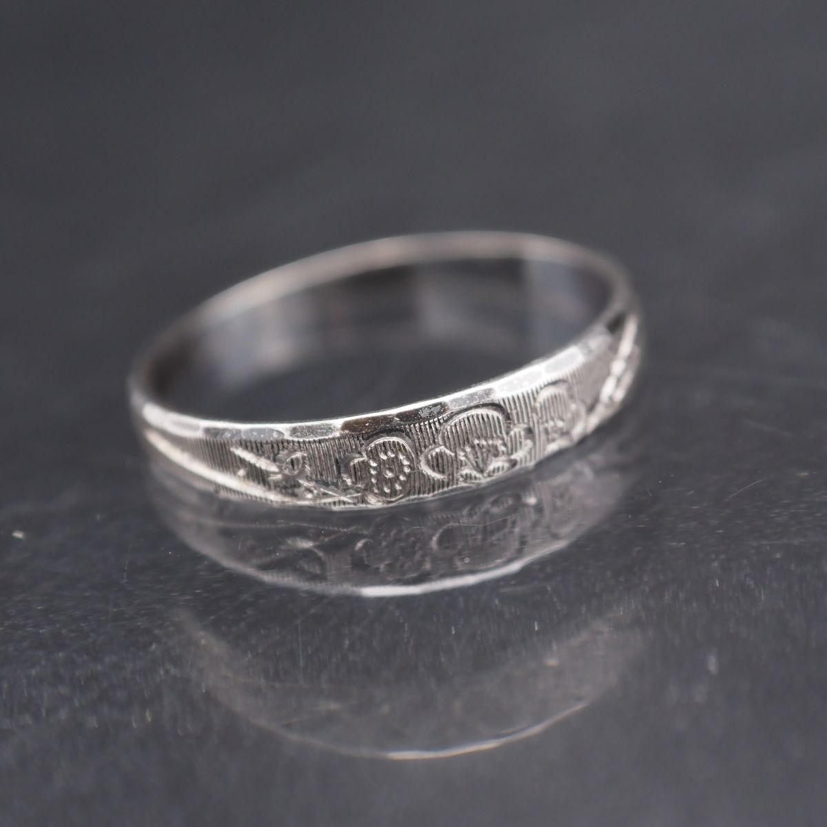 銀製　SILVER刻印　彫金　梅鳥 文　銚子　約278ｇ　U　R7956 銀製 SILVER刻印 彫金 梅鳥 文 銚子 約278g U R7956の通販 by