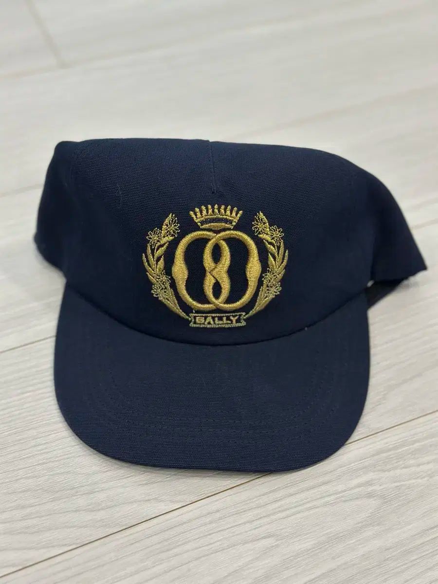 バリー BALLY ネイビー ベースボールキャップ 帽子