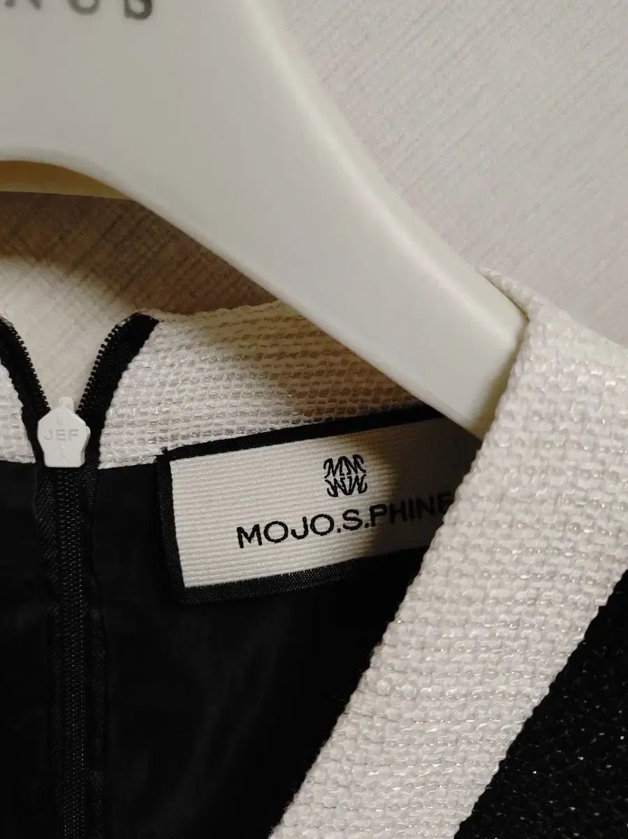 モジョエスピン ブローチ