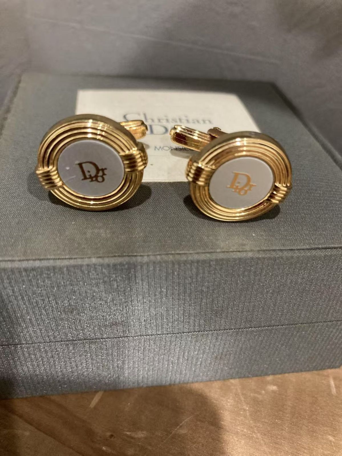 Christian Dior クリスチャンディオール タイピン&カフスd 中古美品正規品 Christian Dior クリスチャンディオール カフス