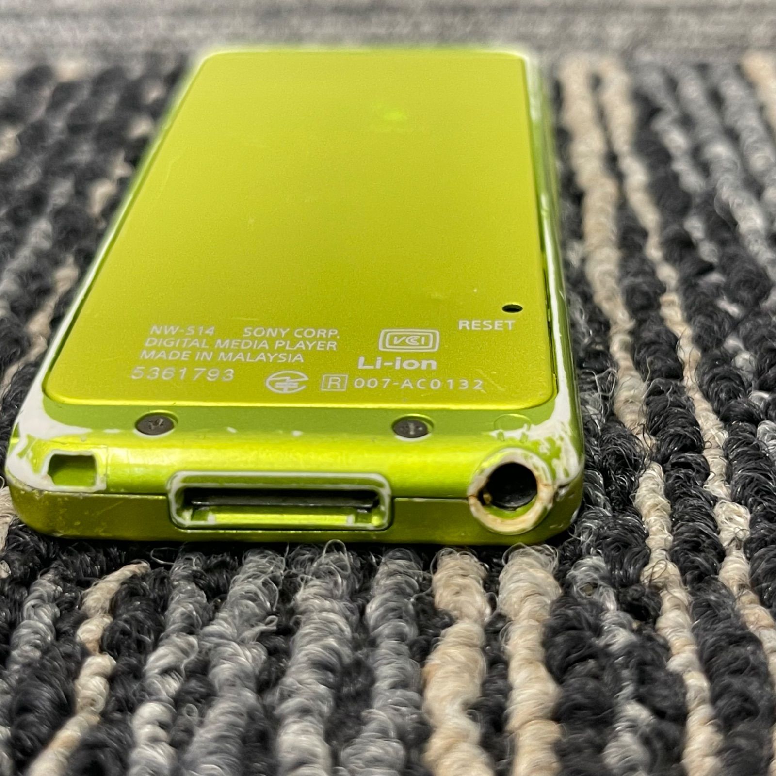 SONY ウォークマン グリーン　ジャンク品 SONY ウォークマン グリーン ジャンク品