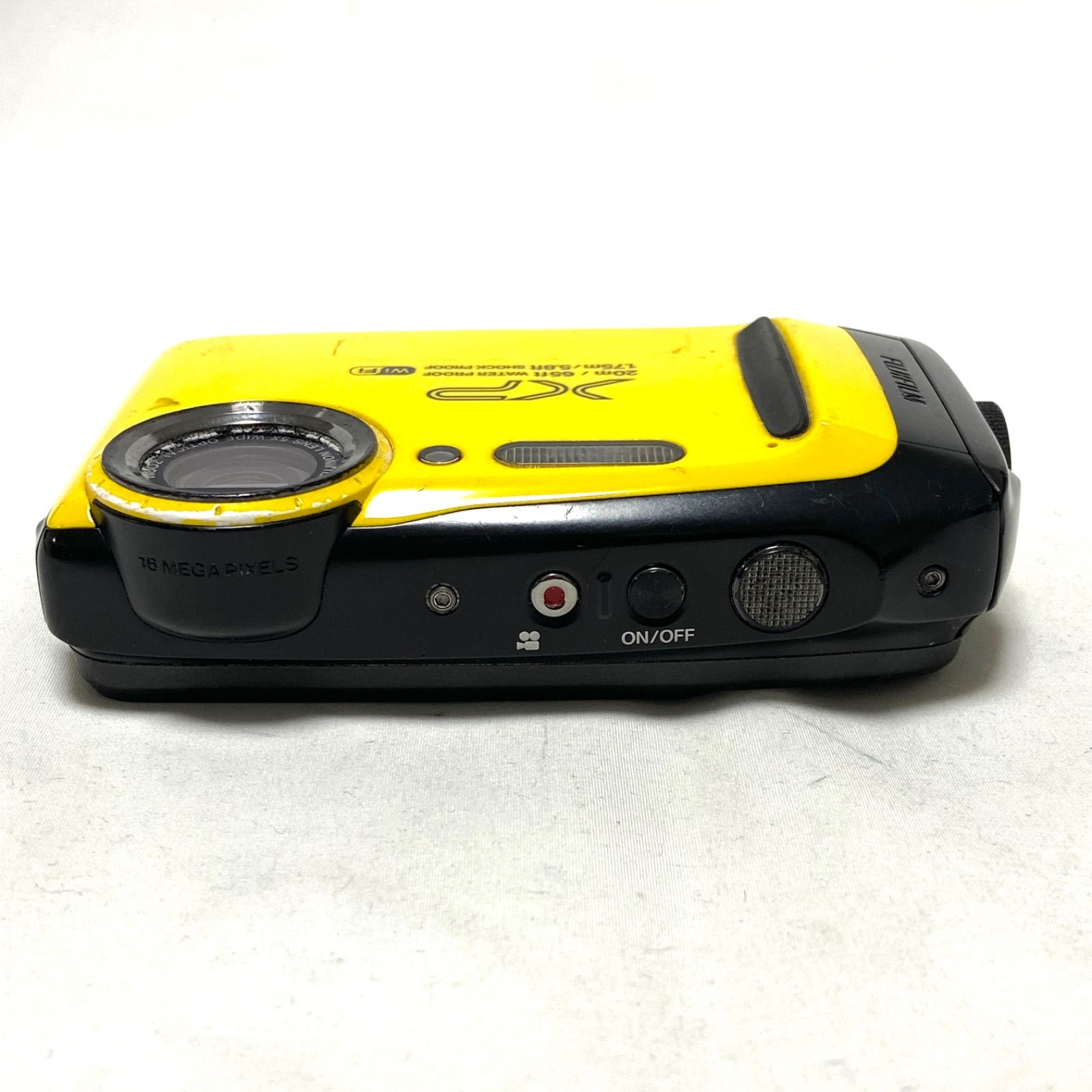 コンパクトデジタルカメラ