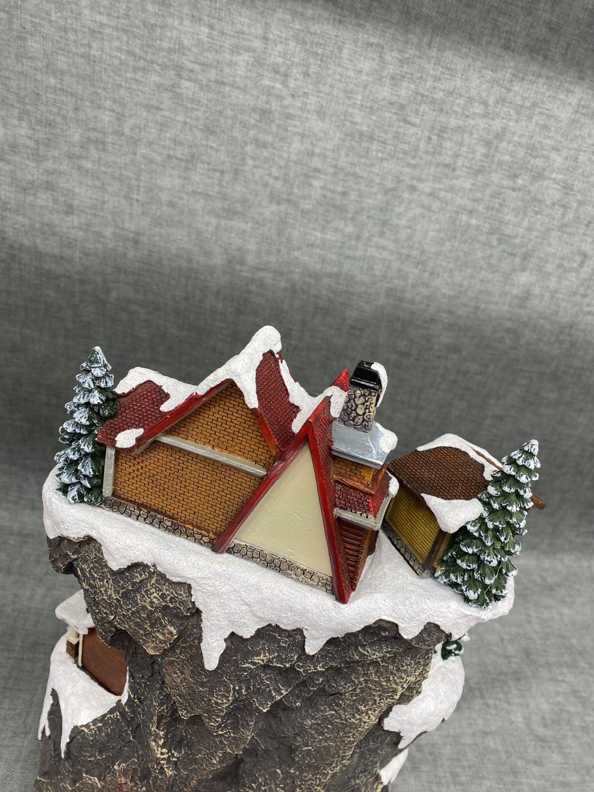 ヴィンテージ　クリスマス雪だるまの装飾品 星型台座付き AV YG25102309 ≪中古品≫ クリスマスの置物 (ANIMATED SKI MOUNTAIN