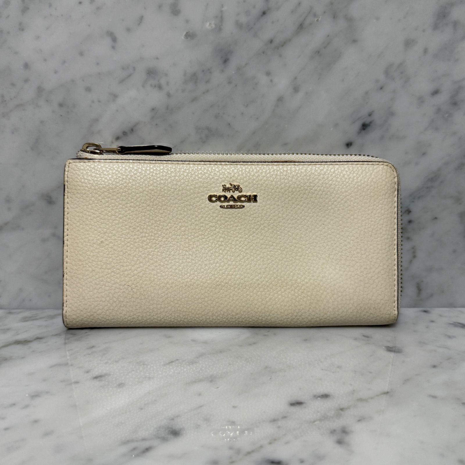 COACH コーチ L字ファスナー 長財布 ホワイト ロゴ レザー シンプル 白