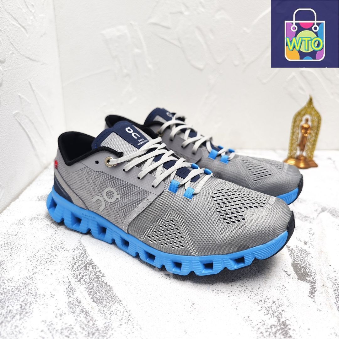 On Cloud X Sneakers オン クラウドX ジョギング スポーツ