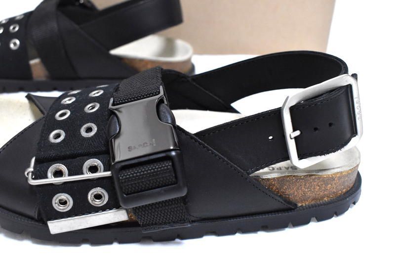 A.P.C. SACAI ブラック サンダル ストラップ付き sacai×A．P．C． ストラップサンダル ブラック×ベージュ サイズ