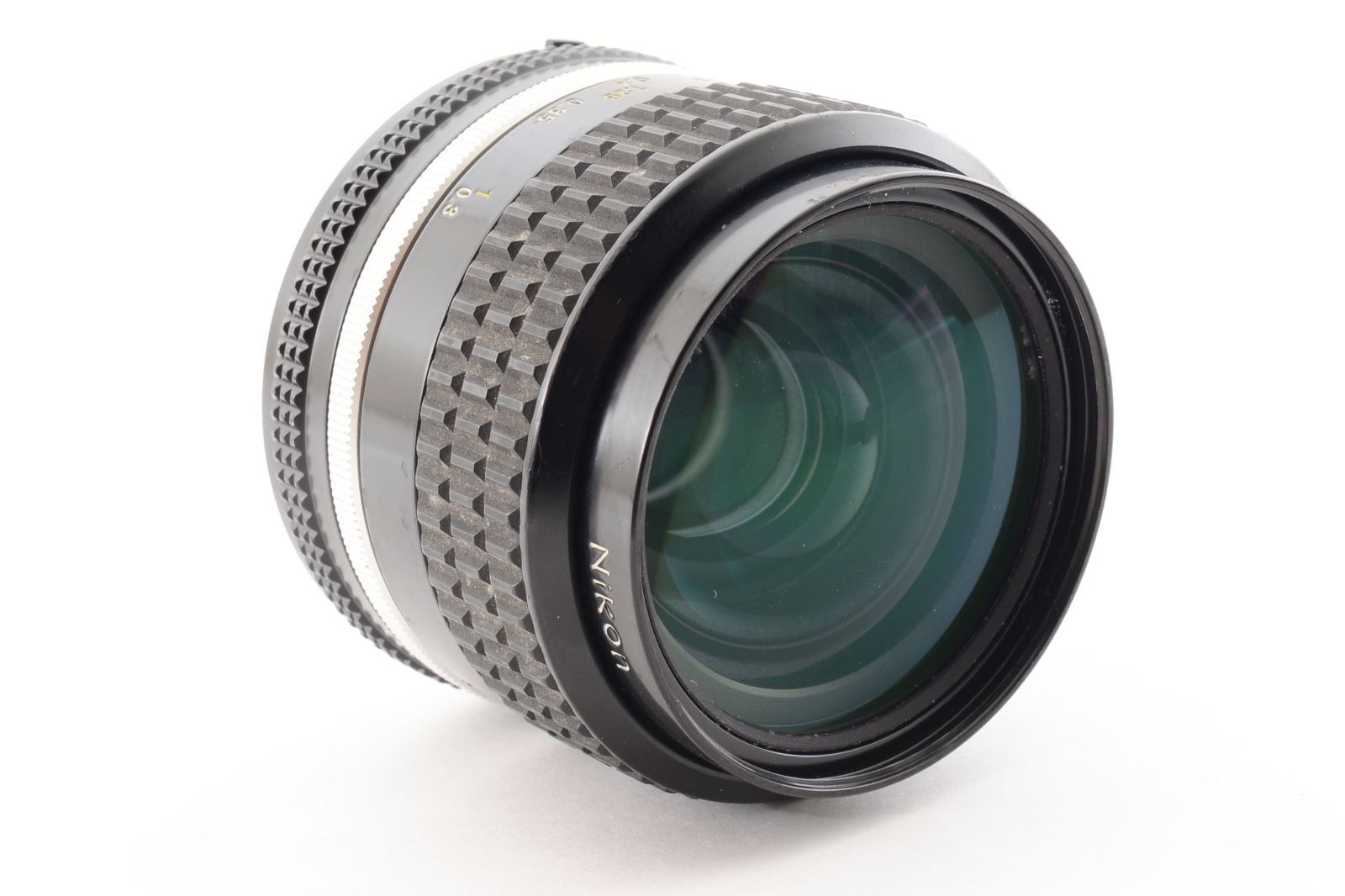 ニコン Nikon Nikkor Ais Ai-s 35mm f/2 Wide Angle MF Lens [良品