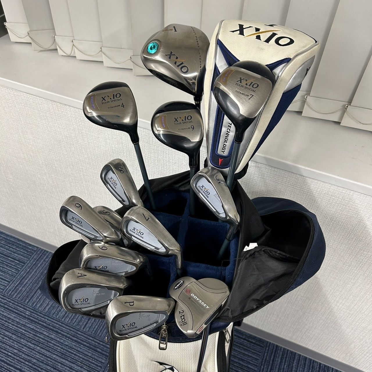 ゼクシオゴルフセットオデッセイパター付き