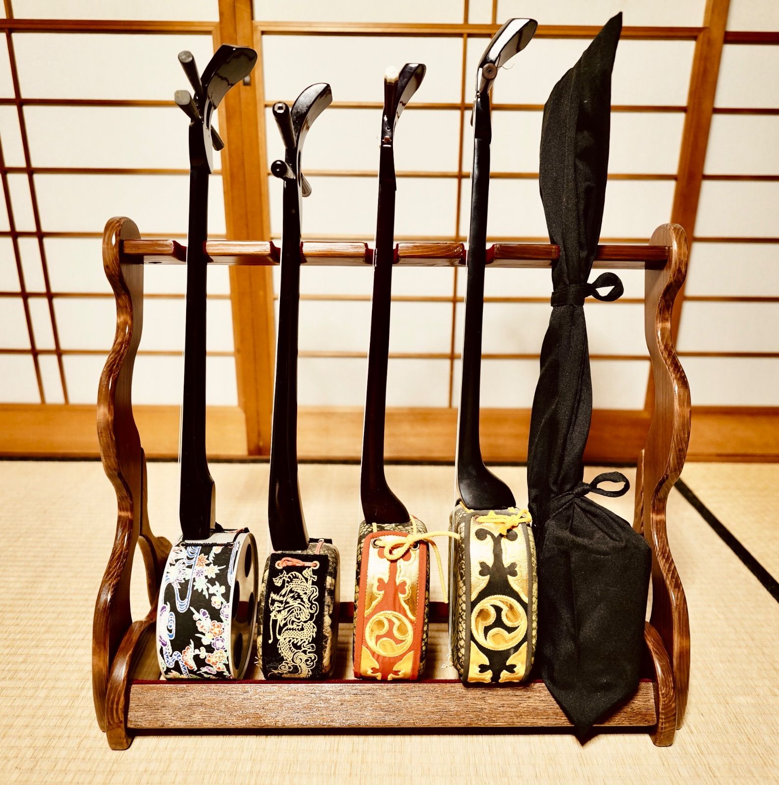 木製三線スタンド