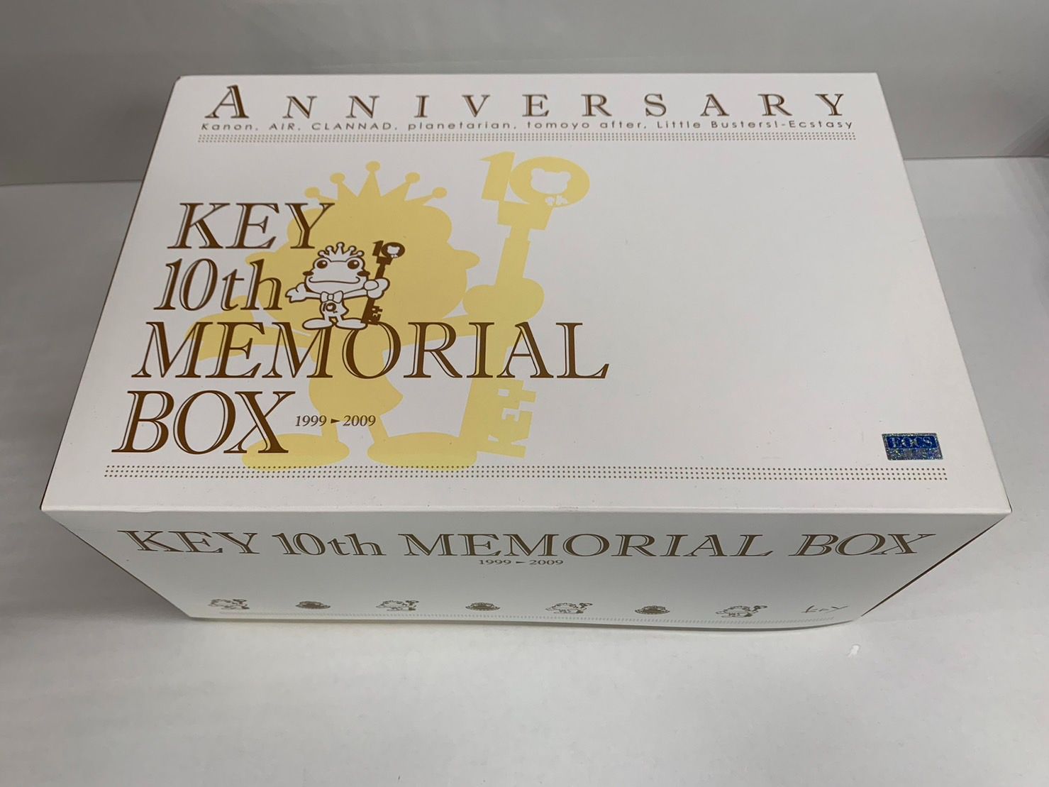 Key 10th Anniversary Memorial Box - YouTube