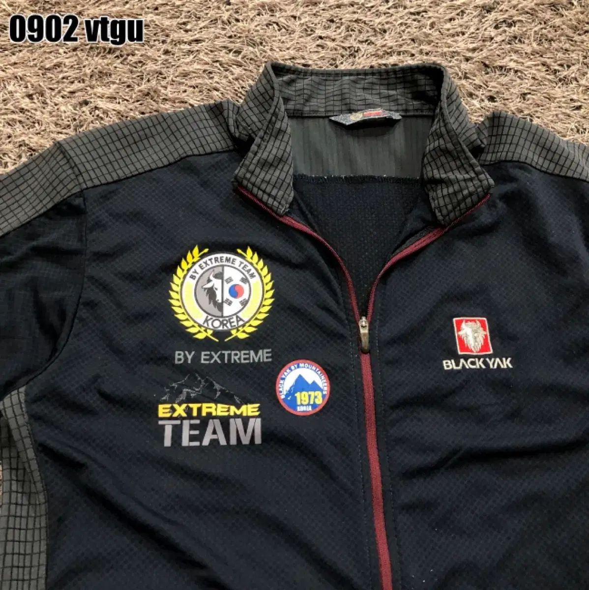 韓国発★新品 BLACK YAK ブラックヤク スポーツウェア トップス M 韓国発☆新品 BLACK YAK ブラックヤク スポーツウェア トップス M
