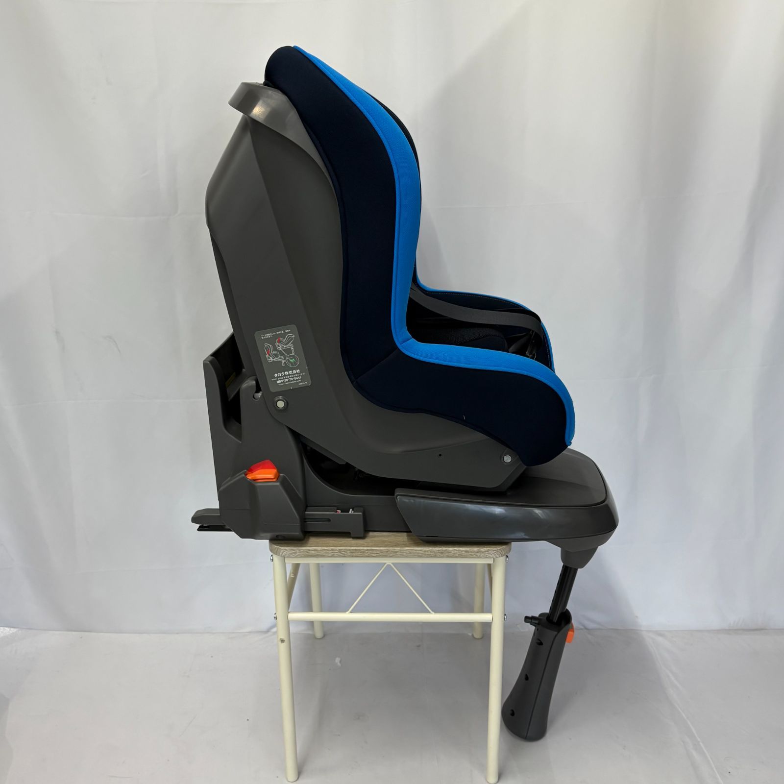 美品】タカタ ISOFIX対応 チャイルドシート ブラック ブルー 青