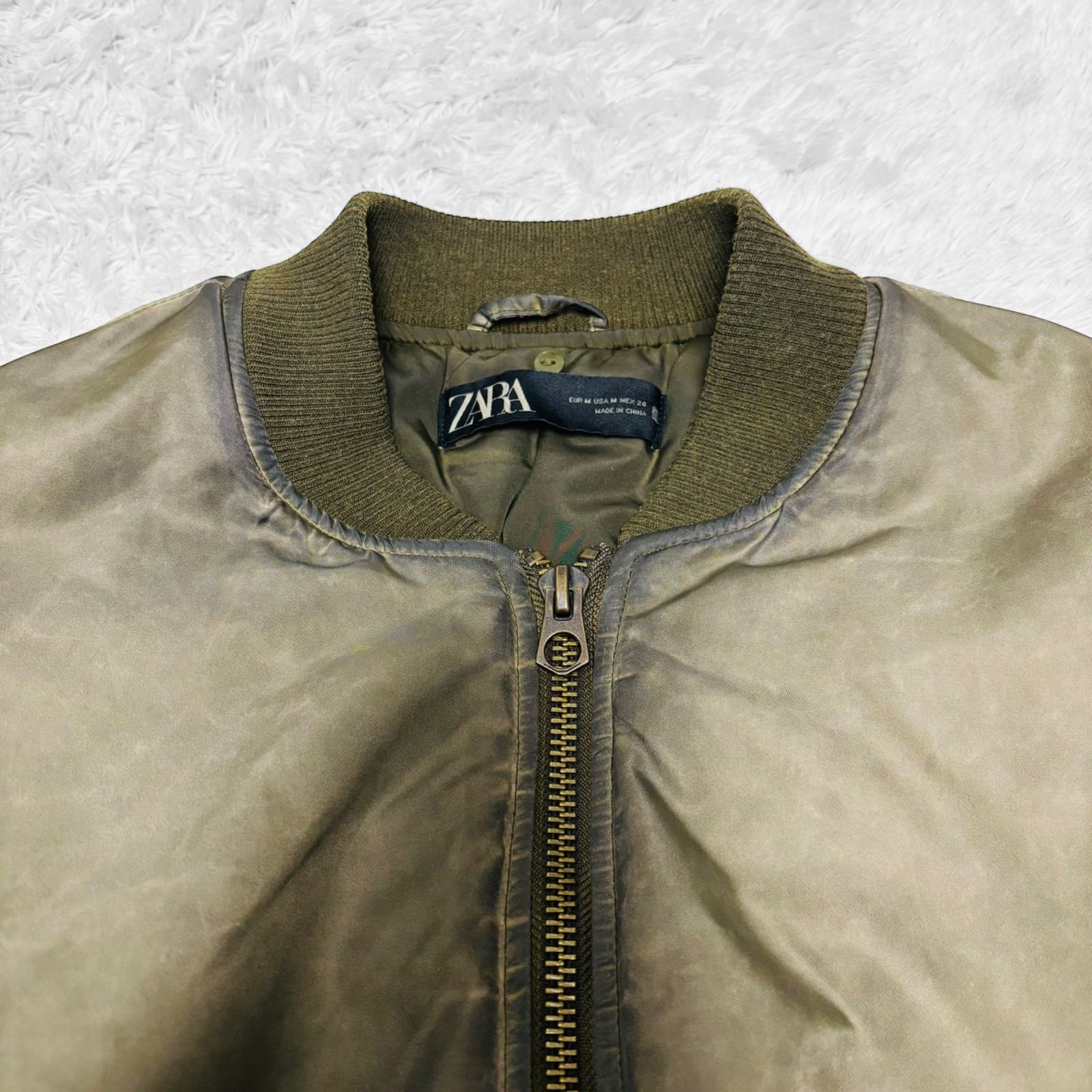 zara ダメージドエフェクトナイロンボンバージャケット zara ダメージドエフェクトナイロンボンバージャケット - メルカリ