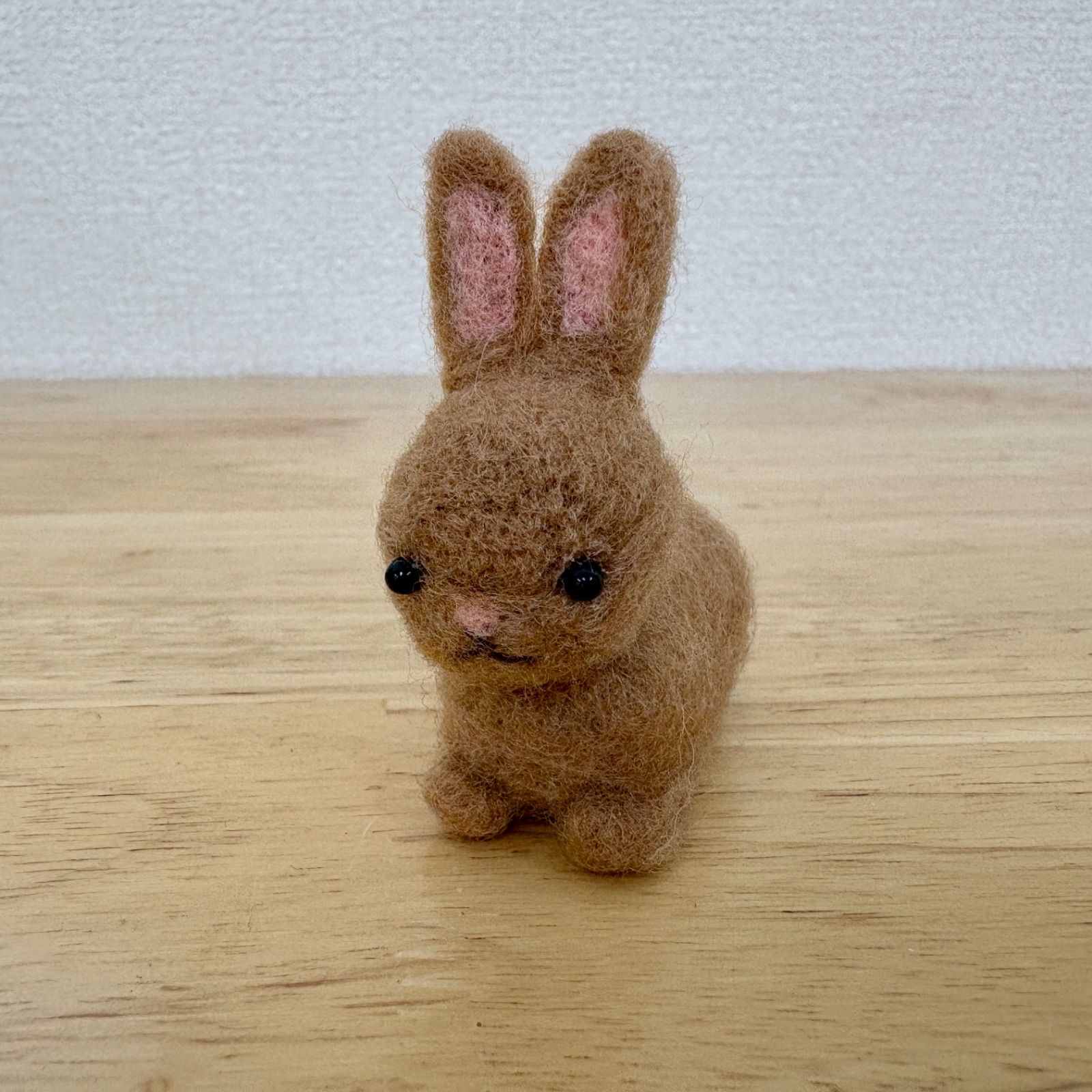 🌟羊毛フェルト うさぎ・ぴょこぴょこおすましポーズ／ちょこん