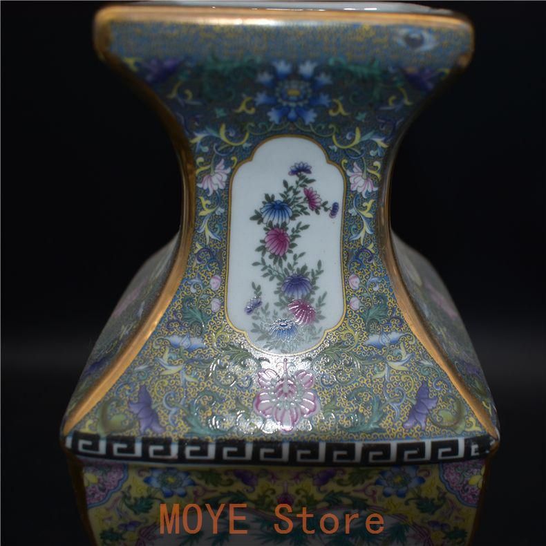 大清乾隆藍地琺瑯彩纏枝紋花瓶 景徳鎮 陶磁器 装飾品 現代工芸品 美術品 置物 大清乾隆藍地琺瑯彩纏枝紋花瓶 景徳鎮 陶磁器 装飾品 現代工芸品