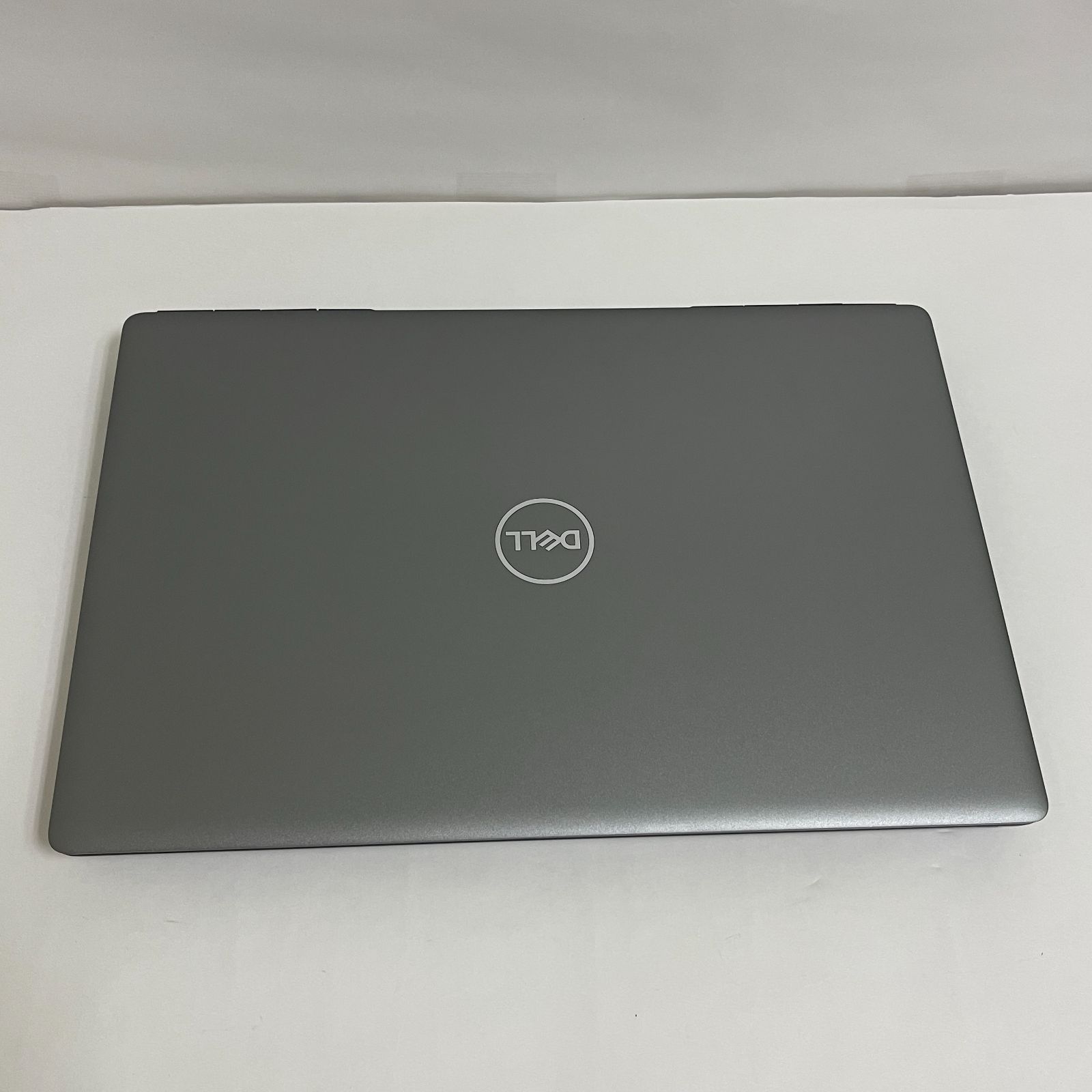 Dell Precision 7560【ほぼ未使用】Xeon W-11855M・32GBメモリ
