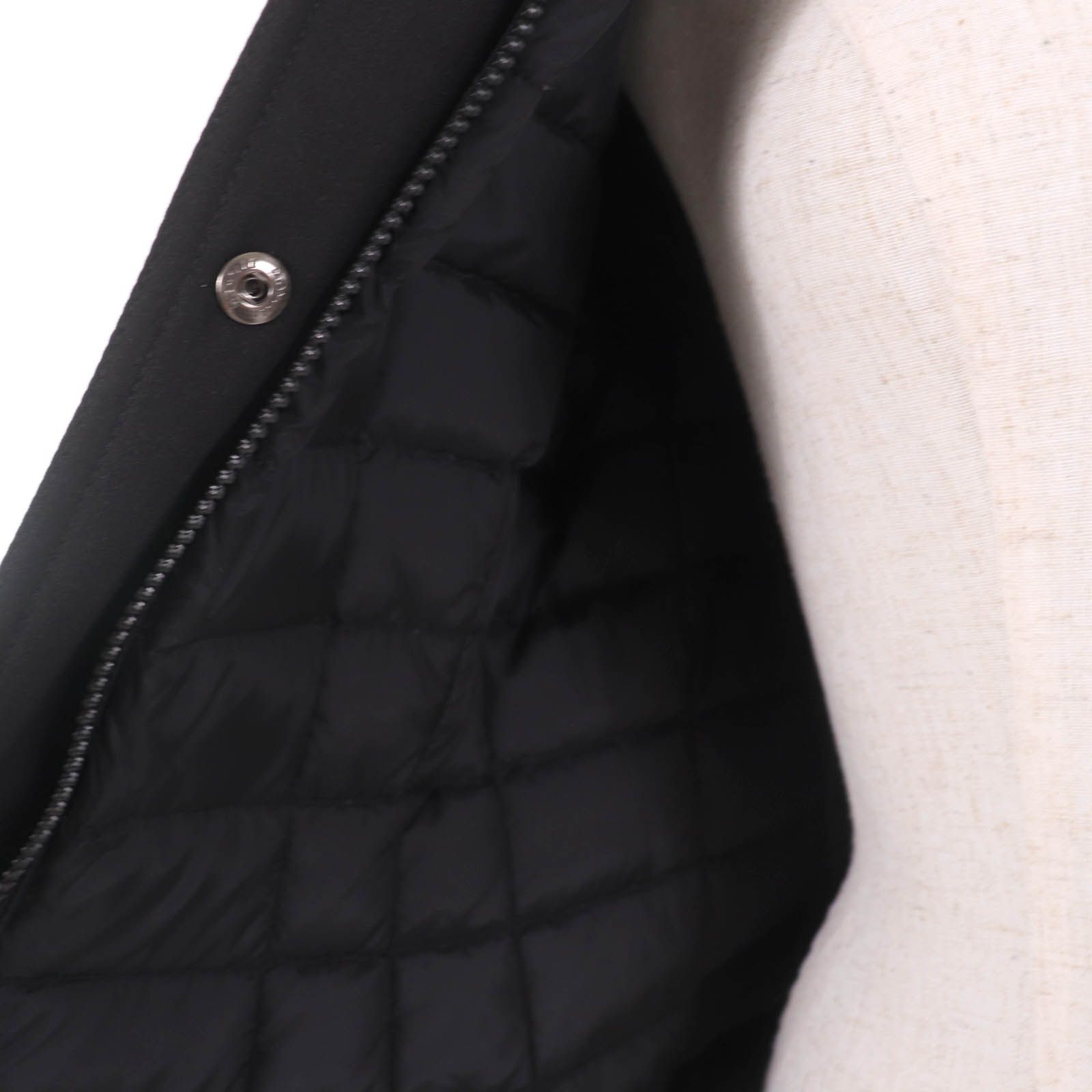 美品☆MONCLER モンクレール ベルト・ロゴワッペン・フード付