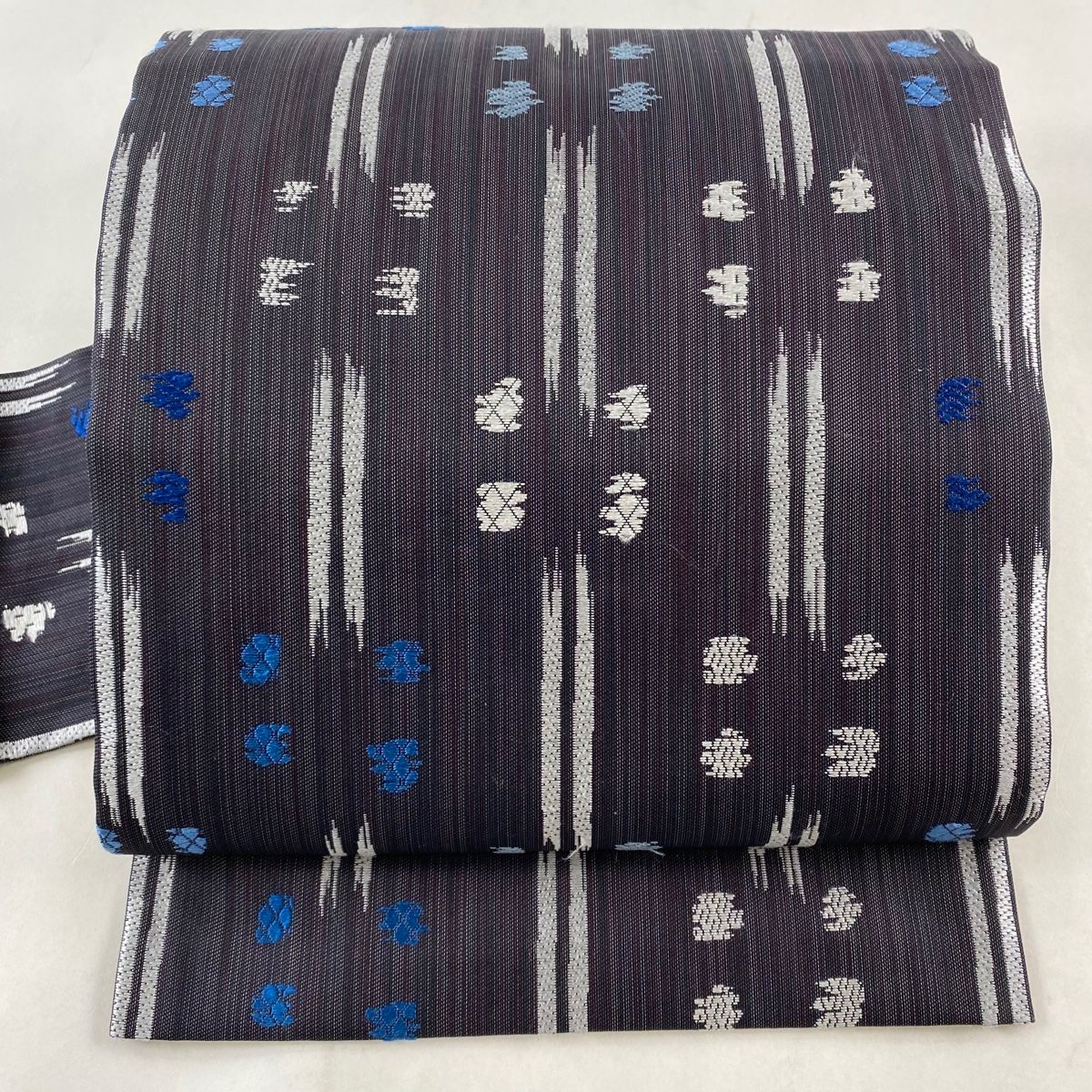 名古屋帯 名品 幾何学 濃紫 正絹