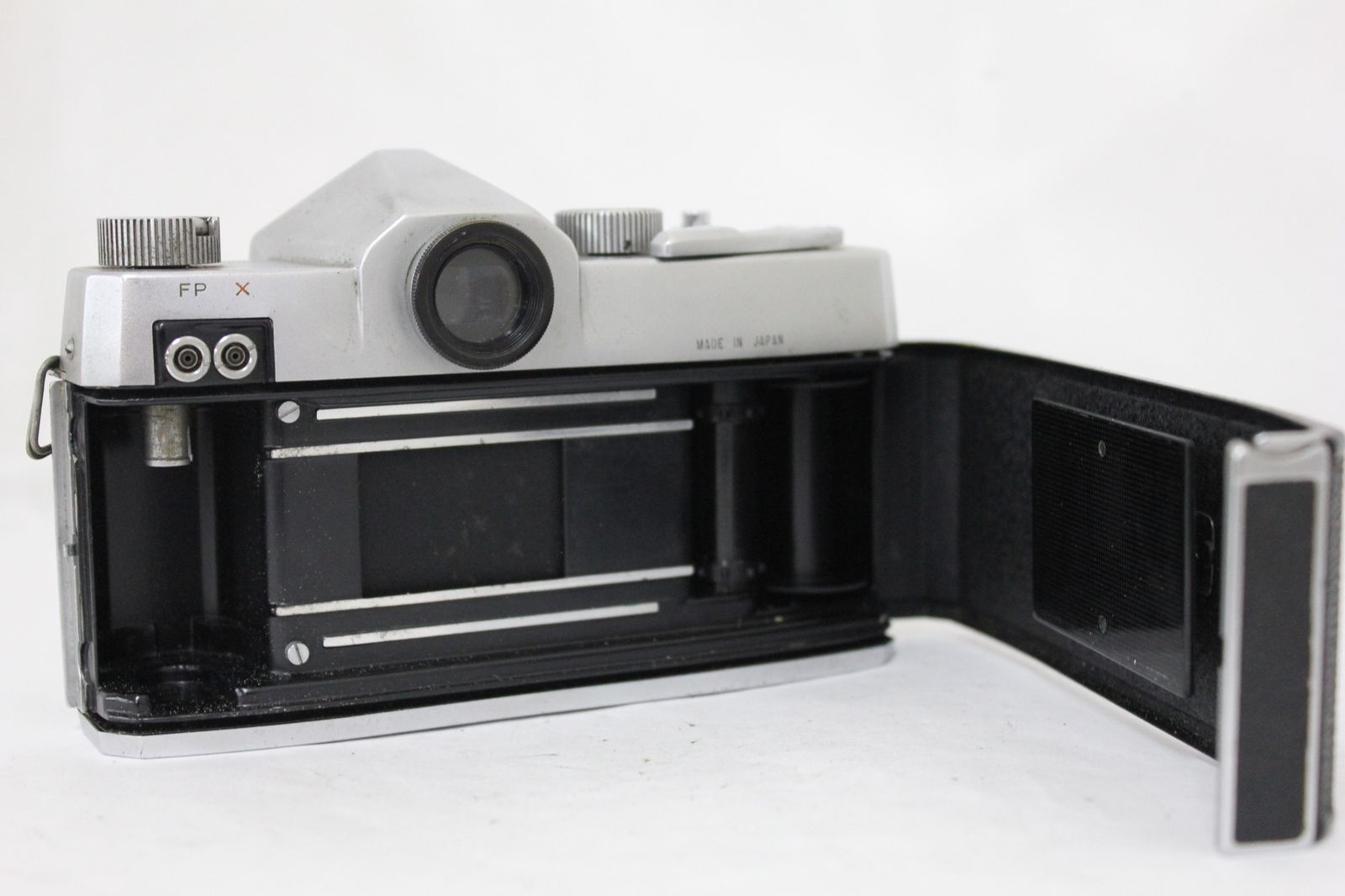 MAMIYA マミヤ FP & MAMIYA-SEKOR 58mm F1.7 Mamiya Sekor 58mm f1.7 Lens Review - Lens Legend