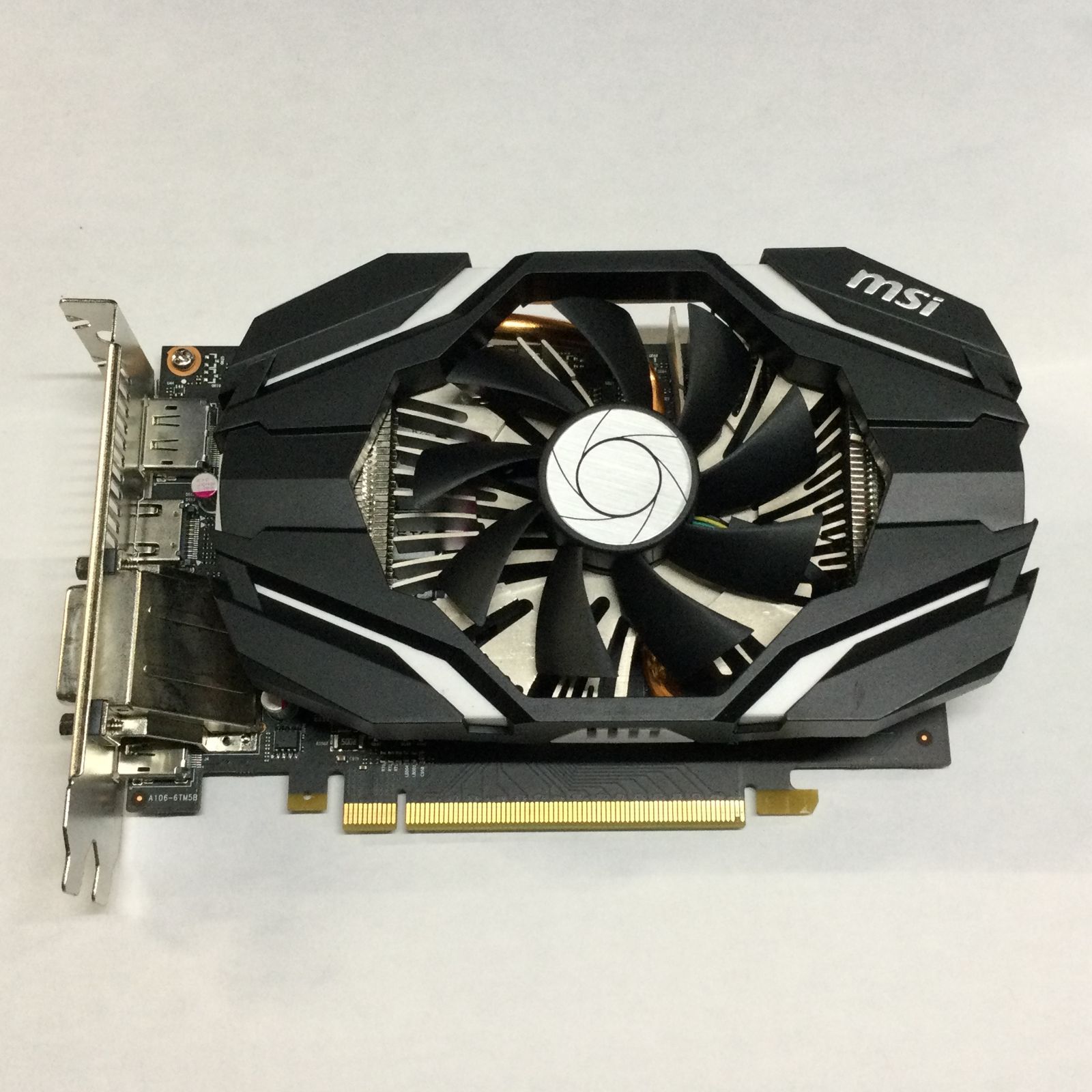 NVIDIA T1000 8GB 美品 (18台) 4K対応のグラフィックボード・ビデオ