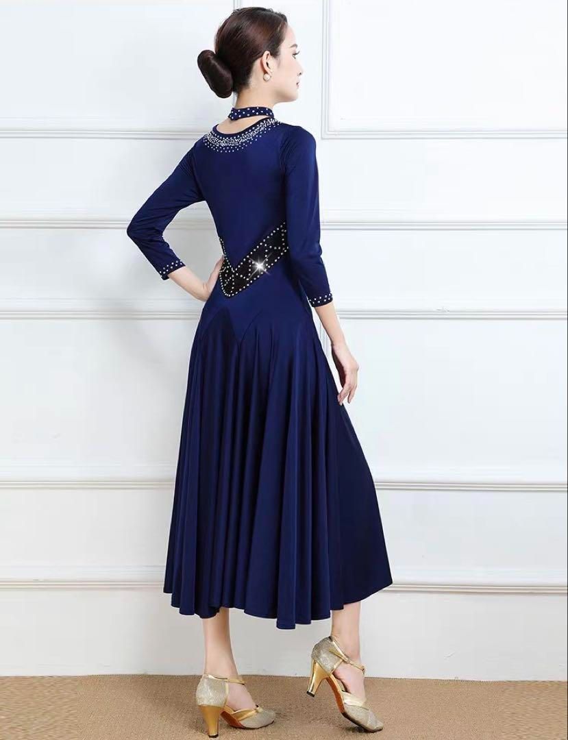 スタンダード練習着✨ストーン付きで華やかなワンピース✨ダンスパーティーにも 新品未使用 スタンダード練習着 ストーン付きで華やかなワンピース