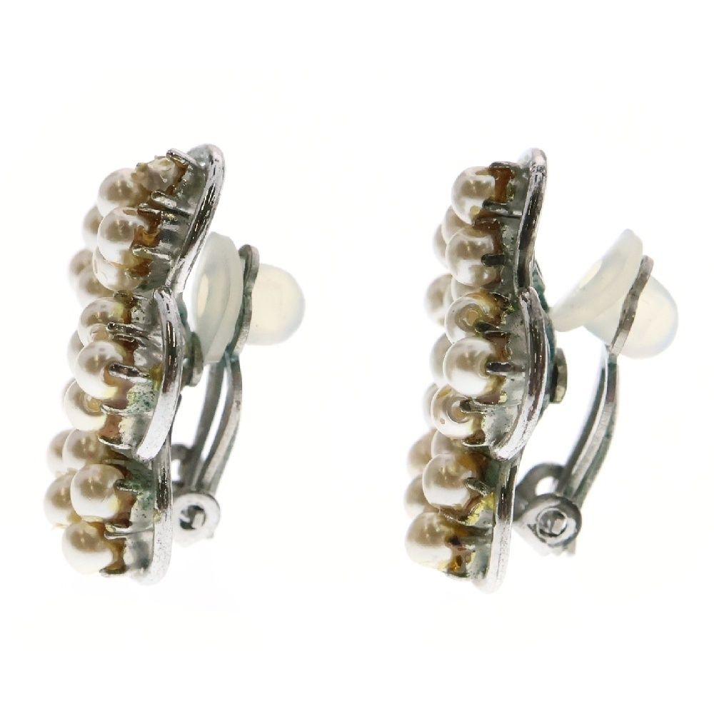 CHANEL (シャネル) フラワーモチーフ カメリア イヤリング フェイク