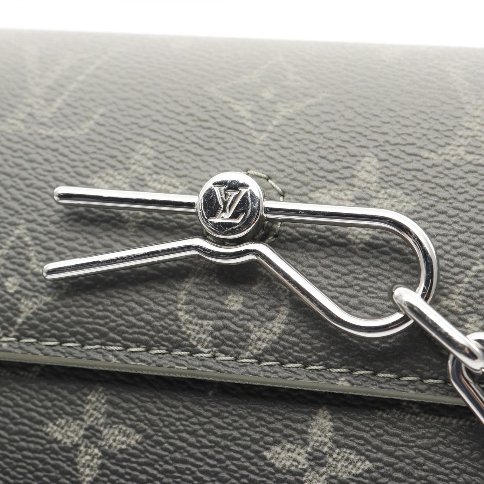 LOUIS VUITTON ルイヴィトン カーキ M11543 ショルダーバッグ LOUIS VUITTON ルイヴィトン カーキ M11543 ショルダーバッグ