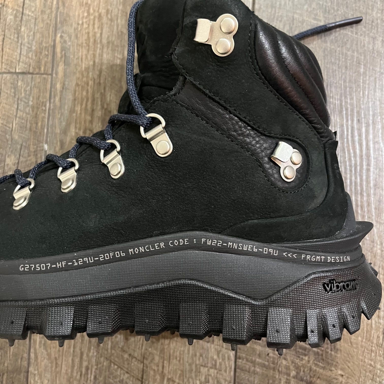 定価114400円 MONCLER FRAGMENT TRAILGRIP HIGH GTX LOW TOP SNEAKERS 