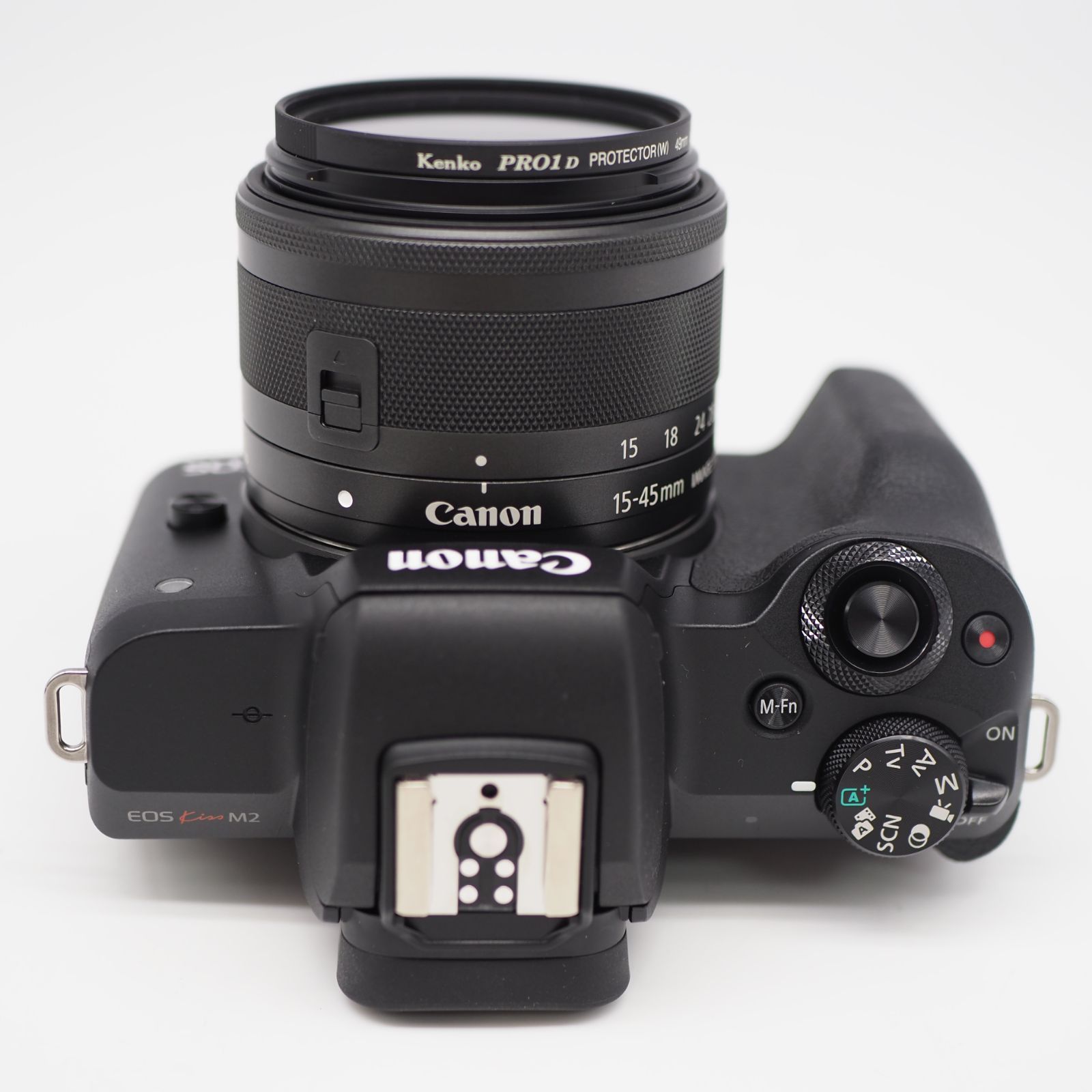 2000ショット以下！Canon EOS KISS M2 レンズキット-