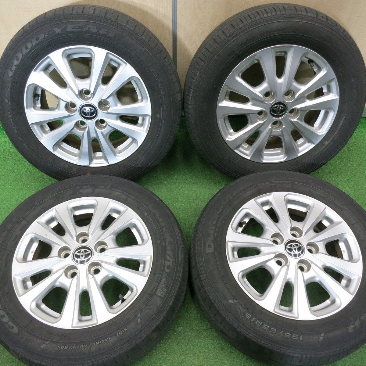 こんしゅノア グッドイヤー デュラグリップ 195⁄65⁄15 新車外し 楽天