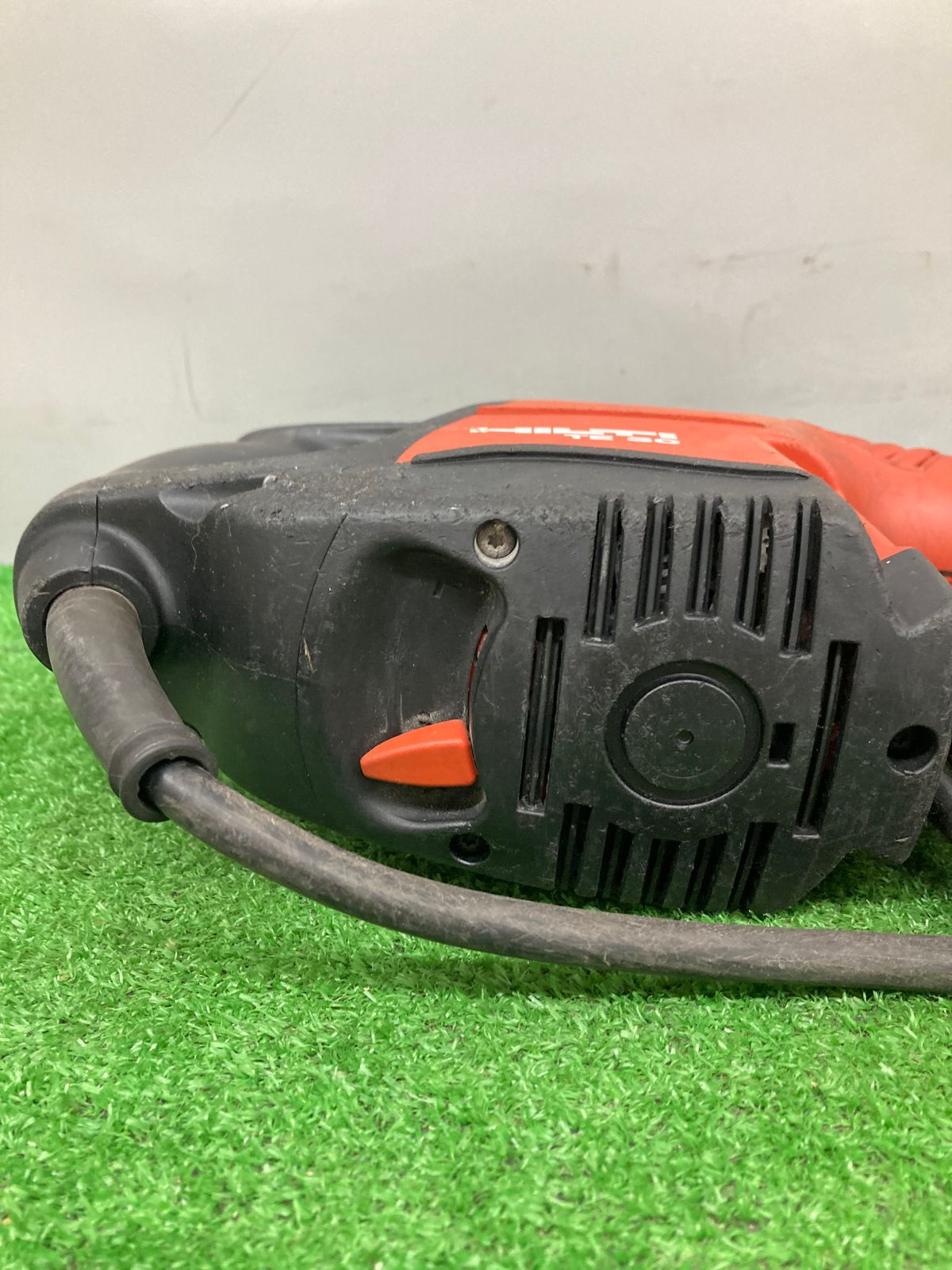 中古品】【0921】☆HILTI ヒルティ コンビハンマードリル TE30 100V