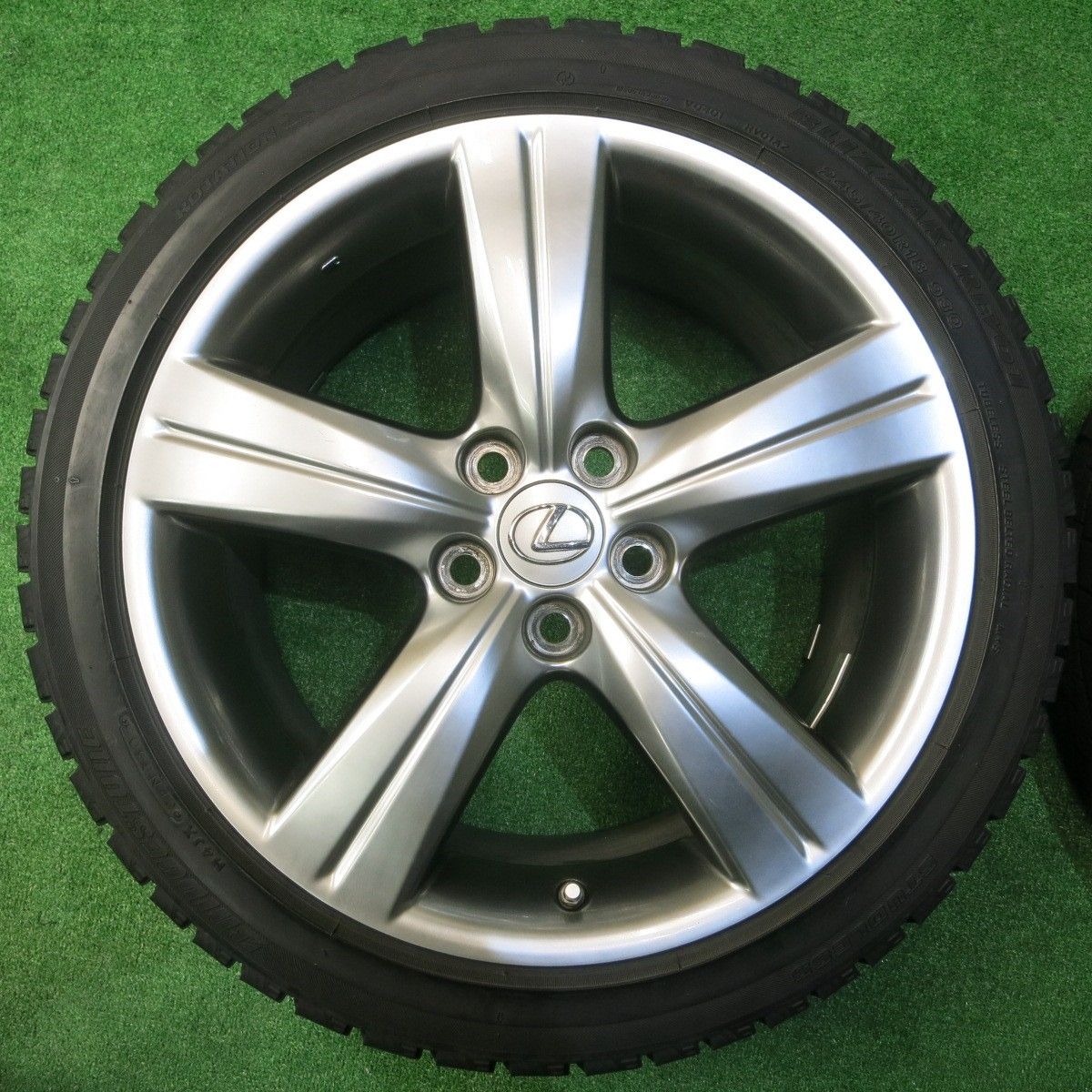 245|40R18