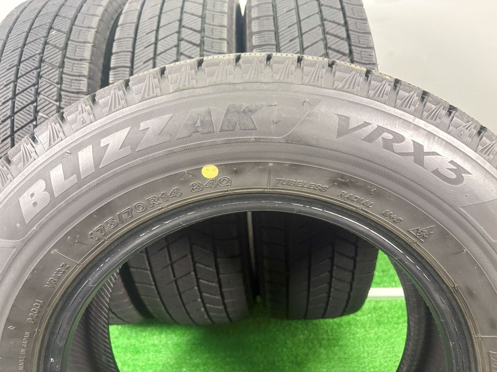 70R14 ブリヂストン